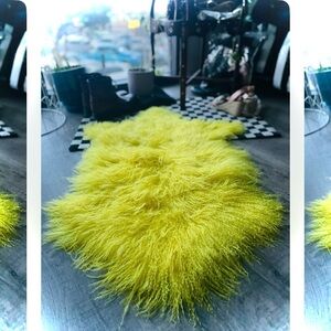 2.5 ft x 3.8 ft | Canary Tibetan Lamb Natural Shape Fur Microsuede Pelt Rug
